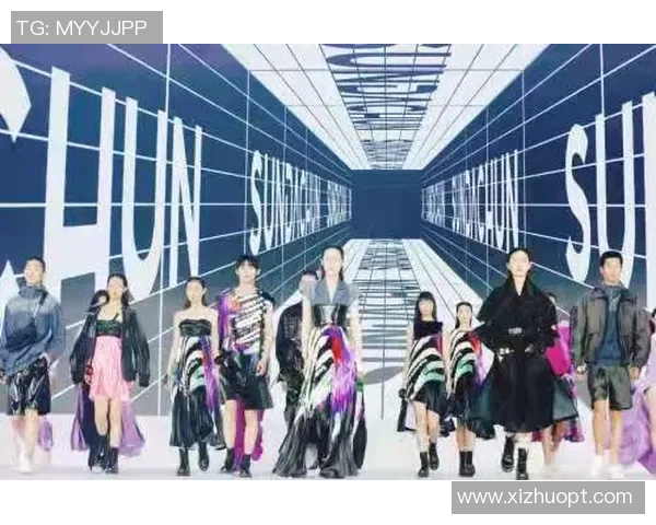 足球明星儿子穿上父亲的足球鞋展现天赋与梦想的完美结合